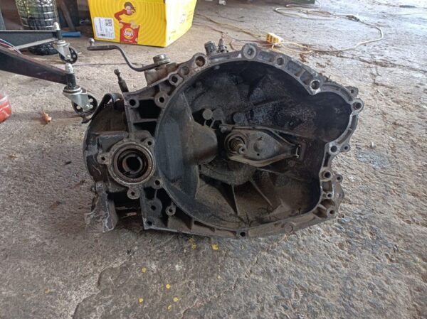 Cutie de viteze manuala 20DL64 5 trepte Citroen Xsara Picasso 2.0 HDI 1998-2006 - imagine 2