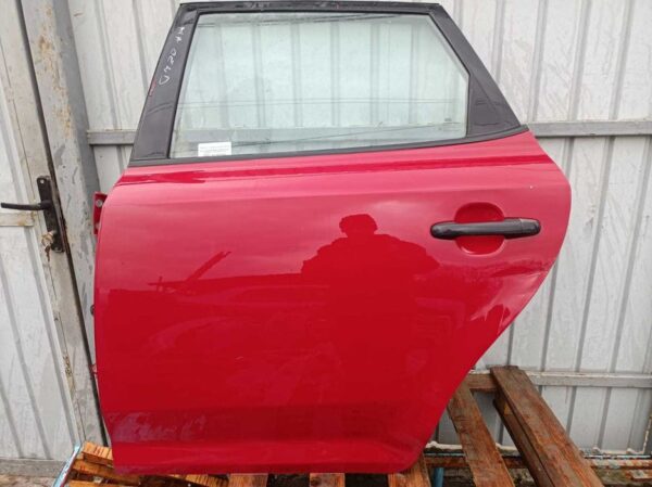 Usa spate stanga Kia Ceed 2004-2008 Euro 4
