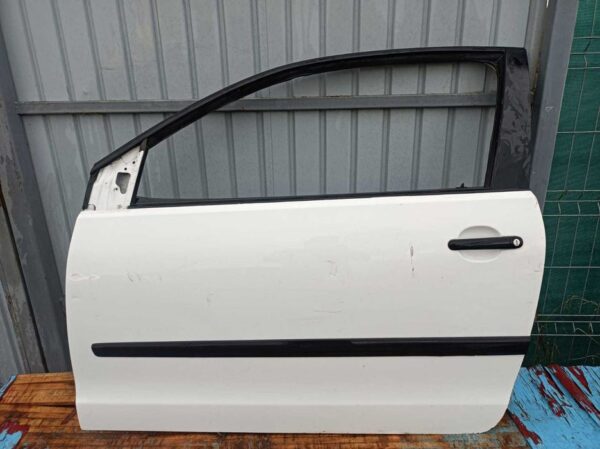 Usa fata stanga Volkswagen Polo 9N in 2 usi 2004-2009 Euro 4 - imagine 3