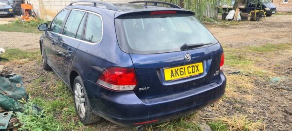Spoiler bara spate LP5W Volkswagen Golf 6 1.6 TDI 2010 - imagine 2
