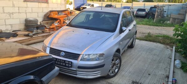 Spoiler bara fata 37502408 Fiat Stilo 1.9 JTD