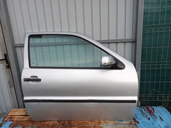 Usa fata dreapta Volkswagen Polo in 2 usi 2000-2004 Euro 4 - imagine 2