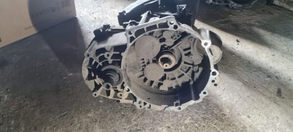 Cutie de viteze manuala 6+1 trepte 02Q30110G Volkswagen Tiguan 2.0 TDI 2005-2010