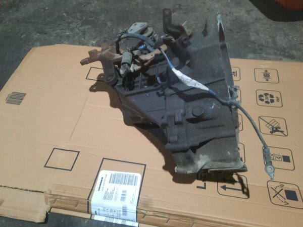 Cutie de viteze manuala 5+1 trepte Toyota Aygo / Citroen / Peugeot 1.0 Benzina 2007-2014 - imagine 4