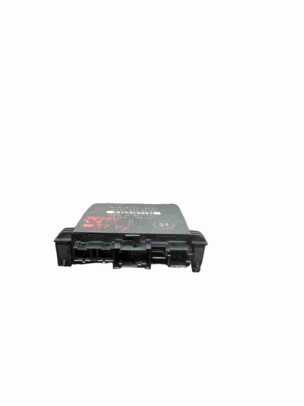 Calculator confort usa spate stanga 2038206526 Mercedes C-Class C320 - imagine 2