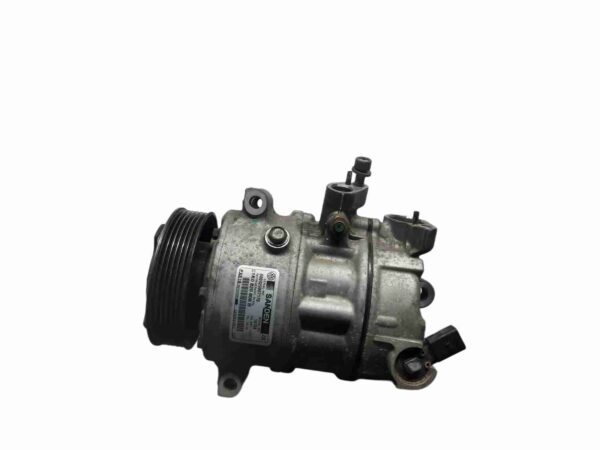 Compresor AC 5N0820803E Volkswagen Golf 6 2.0 TDI 2008-2012
