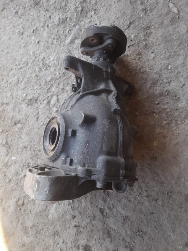 Diferentiale / Grup spate BMW 520D F11 2011 7584448 / 24168110 / 20012079N6