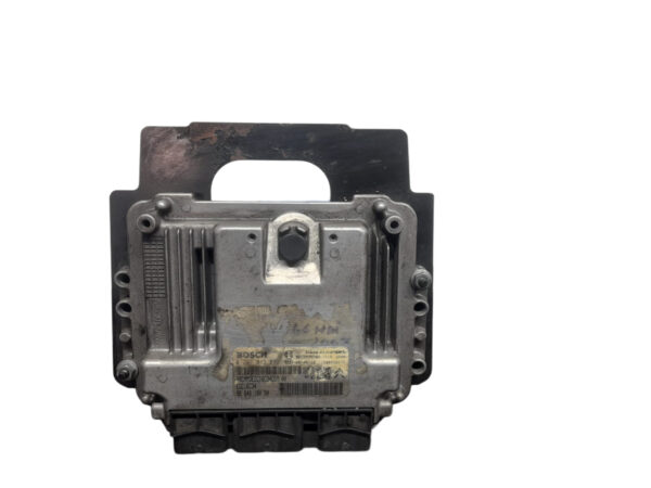 Calculator ECU Citroen Berlingo 2009 0281013871
