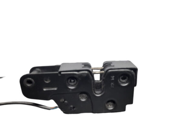 Broasca capota Volkswagen Passat B6 2.0 Diesel 2010 8K0823509F / 5K2823509B / 1K1823509D / 1K2823509M / 1P0823509B
