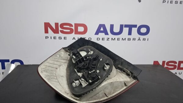 Stop tripla dreapta BMW Seria 1 E87 2009 - imagine 2