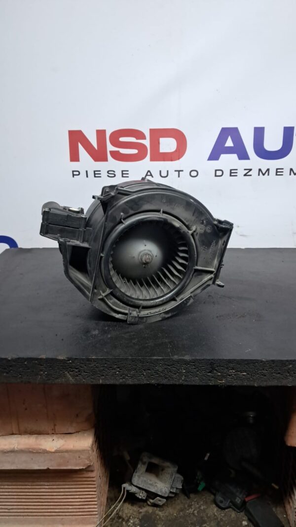 Ventilator aeroterma bord Audi A6 4F/C6 2.0 TDI BRE 2004-2008 4f0820521a