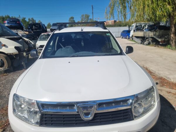 Far stanga Dacia Duster 1.6 MPI 2013-2017 - imagine 2